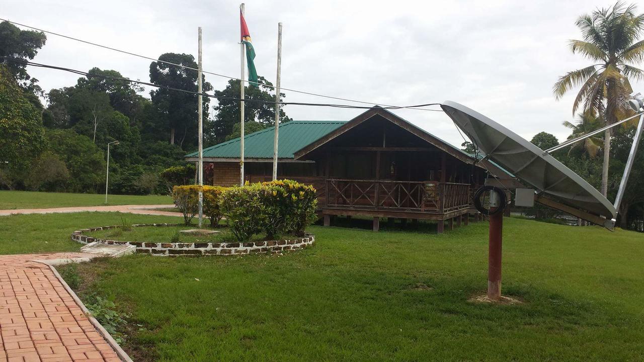 Iwokrama River Lodge Makari Exterior photo